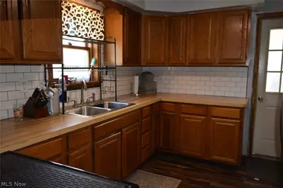 407 W Herrick Avenue, Wellington, OH 44090 - Photo 8
