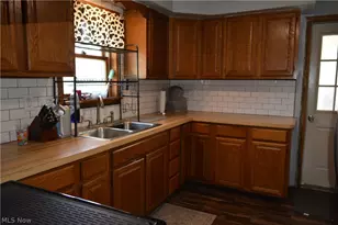 407 W Herrick Ave, Wellington, OH 44090 - Photo 8
