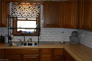 407 W Herrick Ave, Wellington, OH 44090 - Photo 10