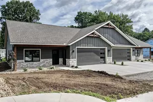 850 3rd St SW, New Philadelphia, OH 44663 - Photo 2