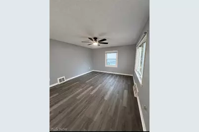 2595 Nesmith Lake Boulevard, Akron, OH 44314 - Photo 4