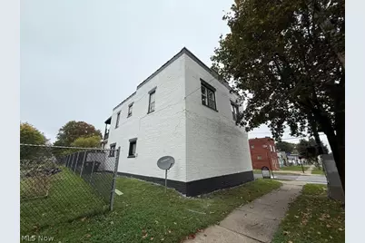 781 Lovers Lane, Akron, OH 44306 - Photo 4