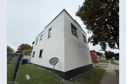 781 Lovers Lane, Akron, OH 44306 - Photo 6