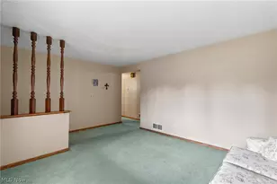 5727 Eastview St, Louisville, OH 44641 - Photo 16