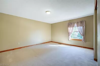 5644 Beverly Avenue NE, Canton, OH 44721 - Photo 16
