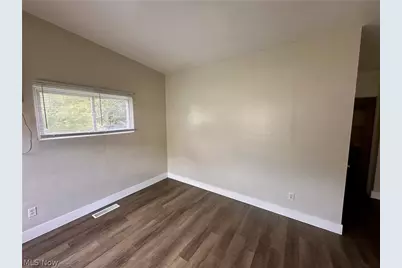 2356 Newton Street, Akron, OH 44305 - Photo 2