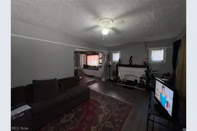 18710 Neff Road, Loveland, OH 44119 - Photo 2