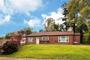 1105 Ridge Rd NW, Canton, OH 44703 - Photo 1