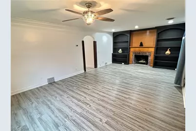 1105 Ridge Road NW, Canton, OH 44703 - Photo 8