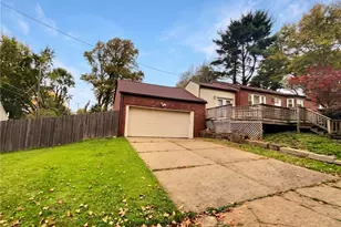 1105 Ridge Rd NW, Canton, OH 44703 - Photo 2
