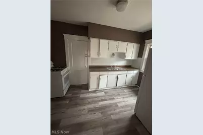 11913 Cromwell Avenue #Up, Loveland, OH 44120 - Photo 6