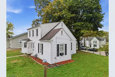 373 Cross Street, Newcomerstown, OH 43832 - Photo 2