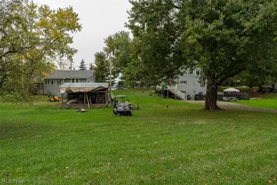 220,210 Kent Avenue NE, Hartville, OH 44632 - Photo 10
