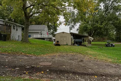 220,210 Kent Avenue NE, Hartville, OH 44632 - Photo 8