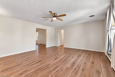 412 High Meadow Road, Amherst, OH 44001 - Photo 10