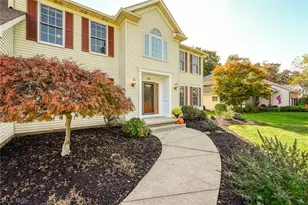 215 Cheltenham Ln, Munroe Falls, OH 44262 - Photo 6