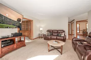 215 Cheltenham Ln, Munroe Falls, OH 44262 - Photo 18