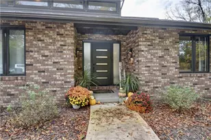 586 Hilan Ave SW, New Philadelphia, OH 44663 - Photo 2