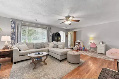 166 Woodhill Drive, Amherst, OH 44001 - Photo 6