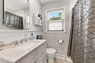 166 Woodhill Dr, Amherst, OH 44001 - Photo 12