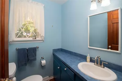 2221 Devonshire Drive NW, Canton, OH 44708 - Photo 26