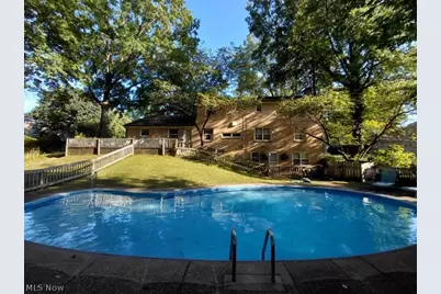 2221 Devonshire Drive NW, Canton, OH 44708 - Photo 2