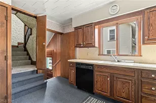 304 Commonwealth Ave NE, Massillon, OH 44646 - Photo 16