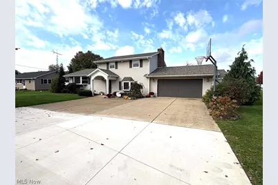814 McDaniel Avenue, Minerva, OH 44657 - Photo 2