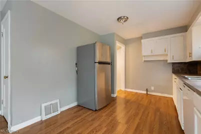 2551 Harsh Avenue SE, Massillon, OH 44646 - Photo 12