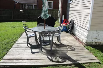 1567 Glenmount Avenue, Akron, OH 44301 - Photo 16