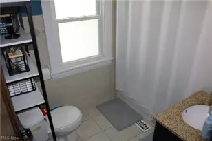 1567 Glenmount Ave, Akron, OH 44301 - Photo 10