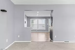 1395 S Azalea Blvd, Barberton, OH 44203 - Photo 12