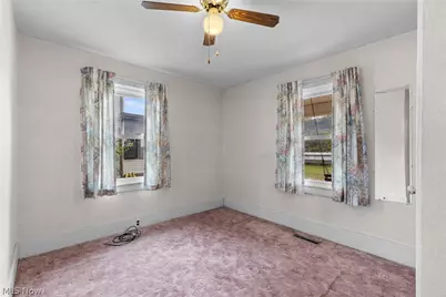4033 Belmont Avenue, Shadyside, OH 43947 - Photo 16
