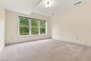 1137 Laurel Green Dr NE, North Canton, OH 44720 - Photo 36