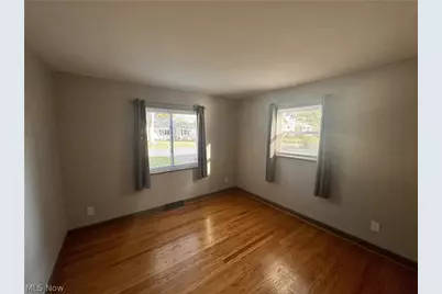 114 Greencrest Terrace #D, Akron, OH 44313 - Photo 6