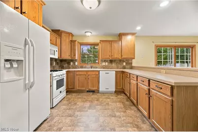 1126 Lanner Street NW, North Canton, OH 44720 - Photo 12