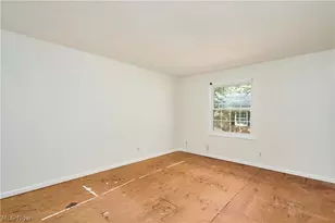 76 Menlo Park Dr, Akron, OH 44313 - Photo 8