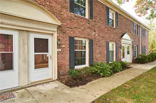76 Menlo Park Dr, Akron, OH 44313 - Photo 2
