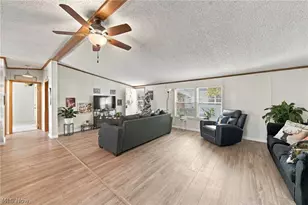 1525 Lancelot St, Streetsboro, OH 44241 - Photo 4