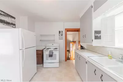 1921 Maynard Avenue, Loveland, OH 44109 - Photo 16