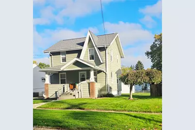 829 Broadway Street E, Cuyahoga Falls, OH 44221 - Photo 2
