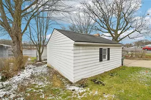 3932 S Main St, Akron, OH 44319 - Photo 30