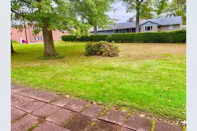 139 S Moravian Avenue, Gnadenhutten, OH 44629 - Photo 6