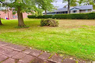 139 S Moravian Ave, Gnadenhutten, OH 44629 - Photo 6