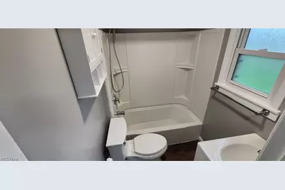 202 Rosewood Avenue #204, Northfield, OH 44067 - Photo 6