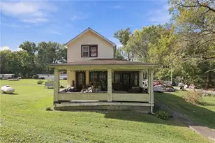 2965 N River Rd, Zanesville, OH 43701 - Photo 1
