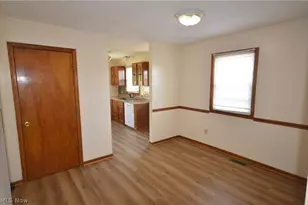 458 Sieber Ave, Akron, OH 44312 - Photo 14