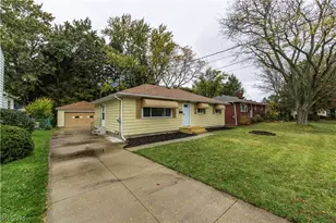 668 Cliffside Dr, Akron, OH 44313 - Photo 2