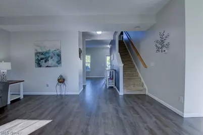 10399 Fox Hollow Circle, Twinsburg, OH 44087 - Photo 8