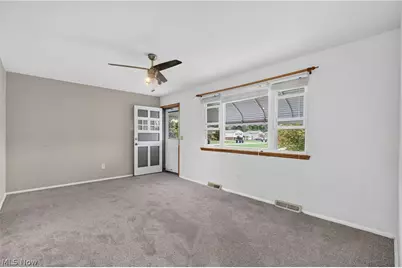 972 Rosewood Drive, Elyria, OH 44035 - Photo 6